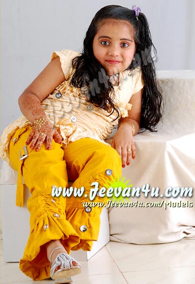 Ansiya Model Kids Girl Pics